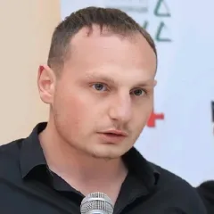 Давид Празян
